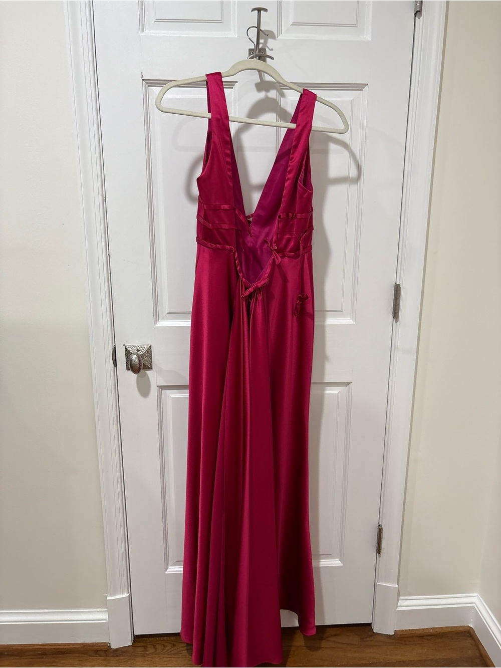 Mac Duggal Fuchsia Raspberry Pink Satin V-Neck Maxi Gown with Bow details - Picture 6 of 6